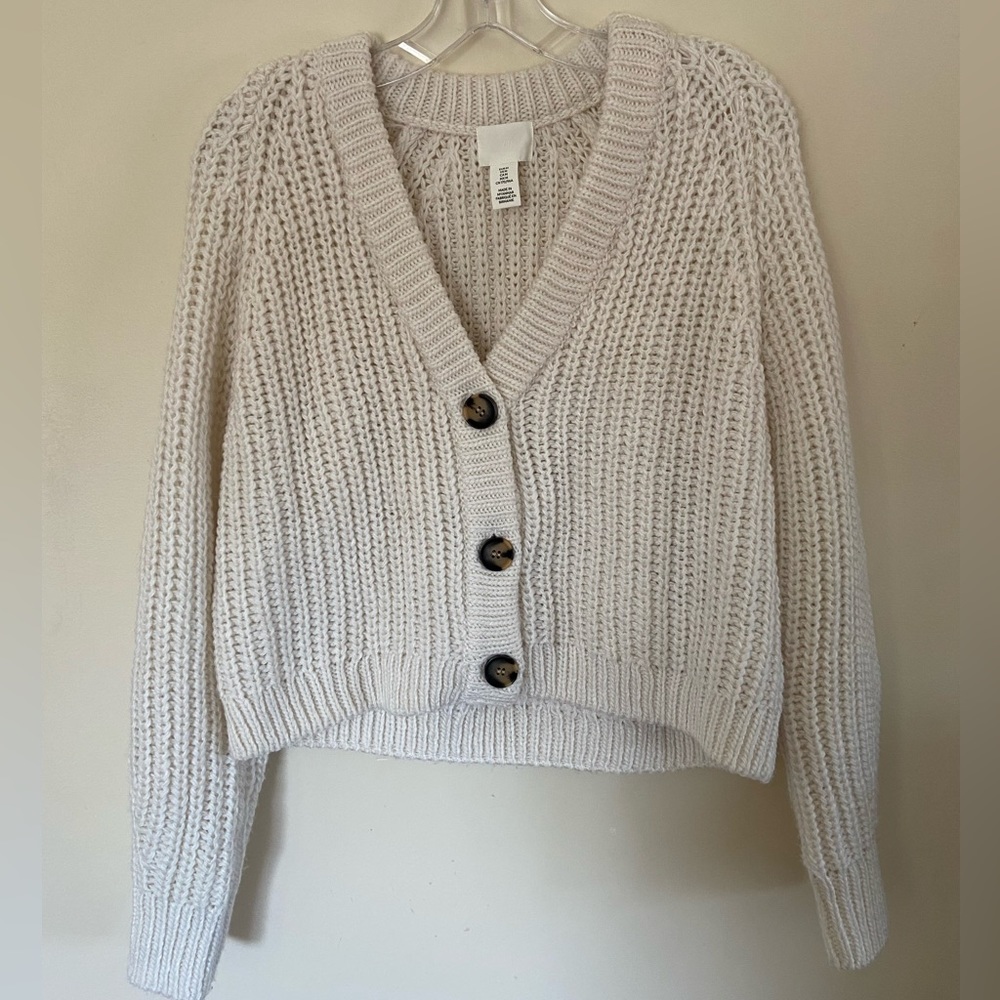 H&M cropped white sweater- never worn